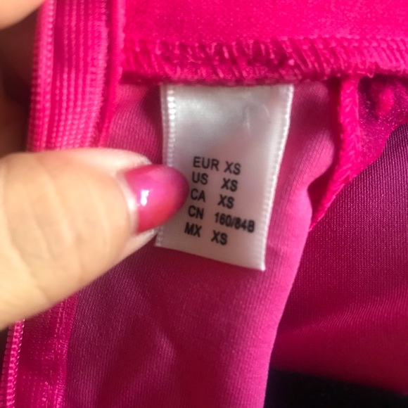 Hot pink long dress with mesh arms - Picture 7 of 7